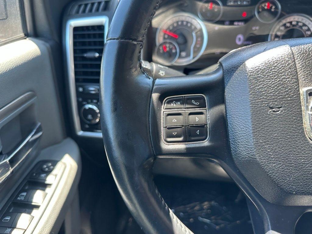 RAM 1500 4WD Crew Cab 140.5" Big Horn 2016