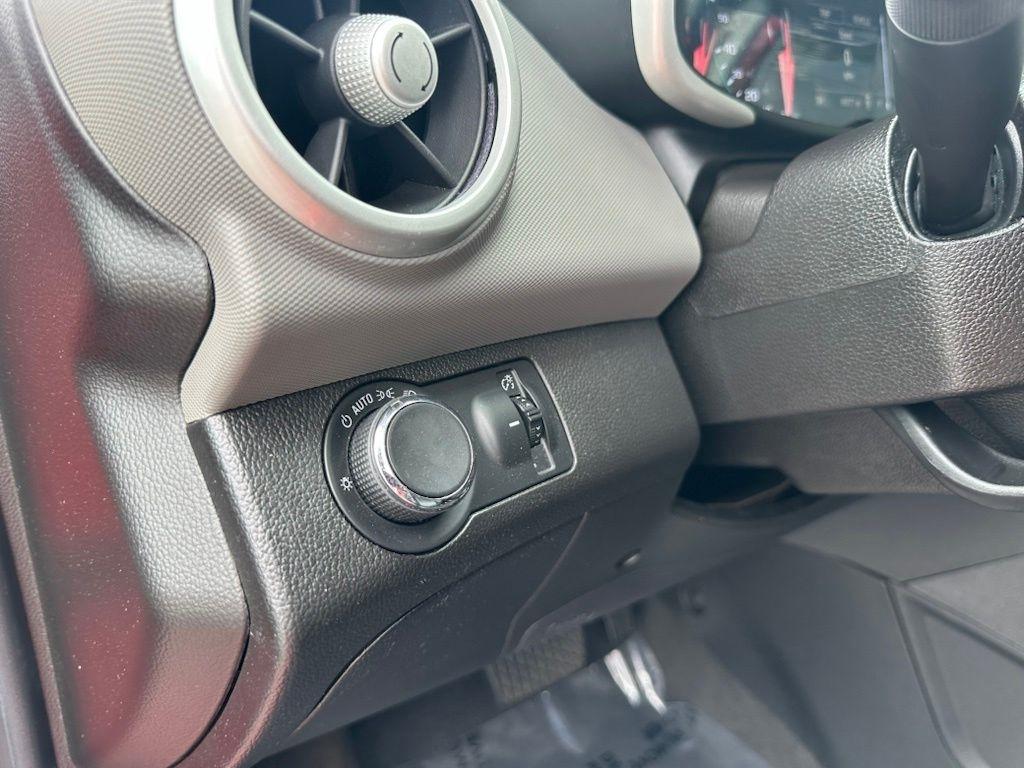 Chevrolet Sonic 4dr Sdn Auto Premier 2018
