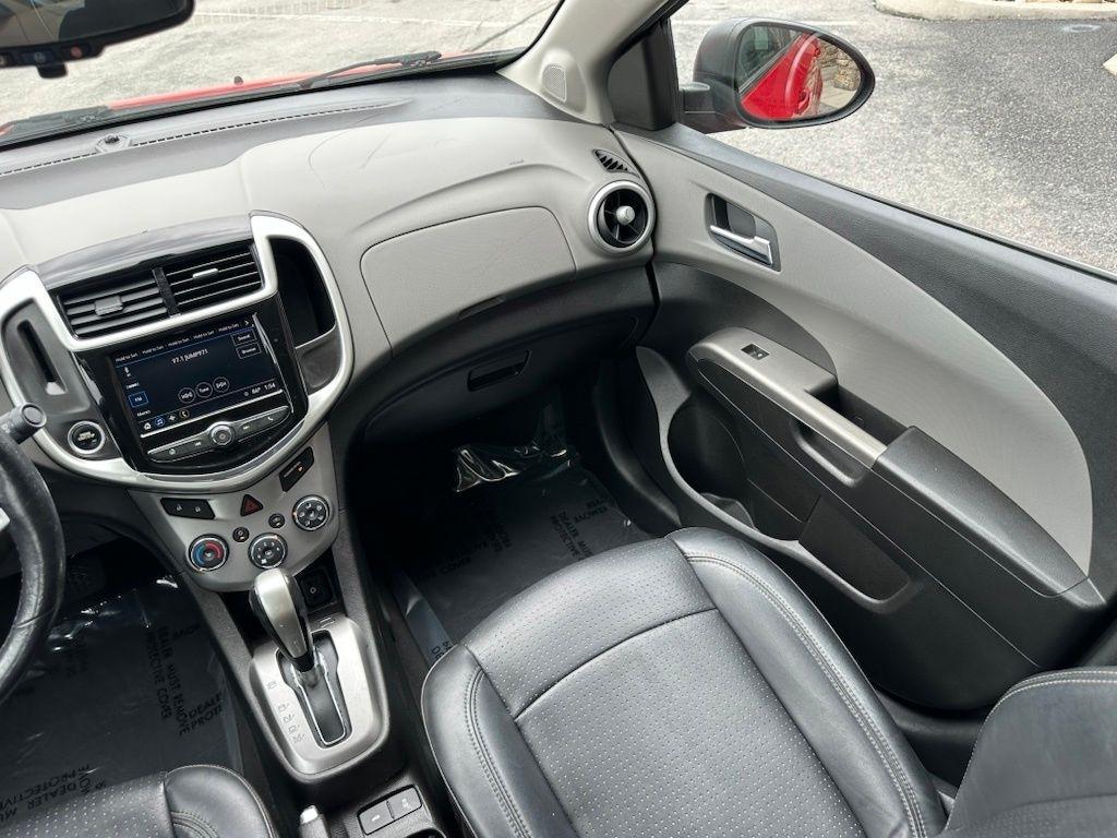Chevrolet Sonic 4dr Sdn Auto Premier 2018