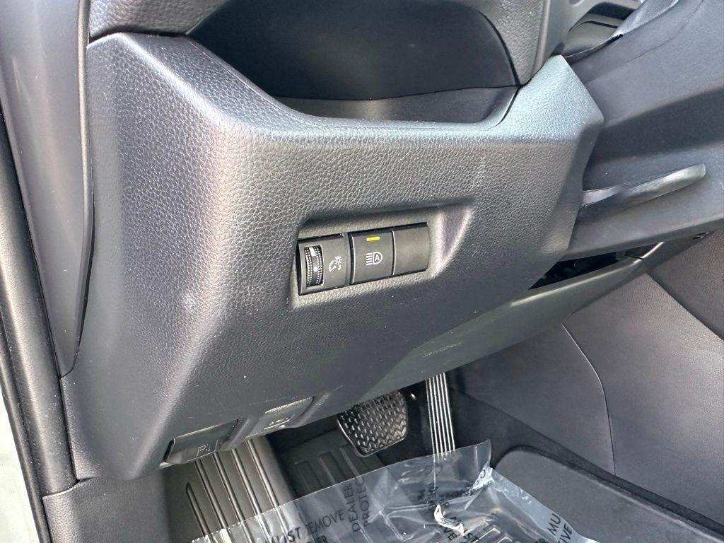 Toyota RAV4 Adventure AWD (Natl) 2022