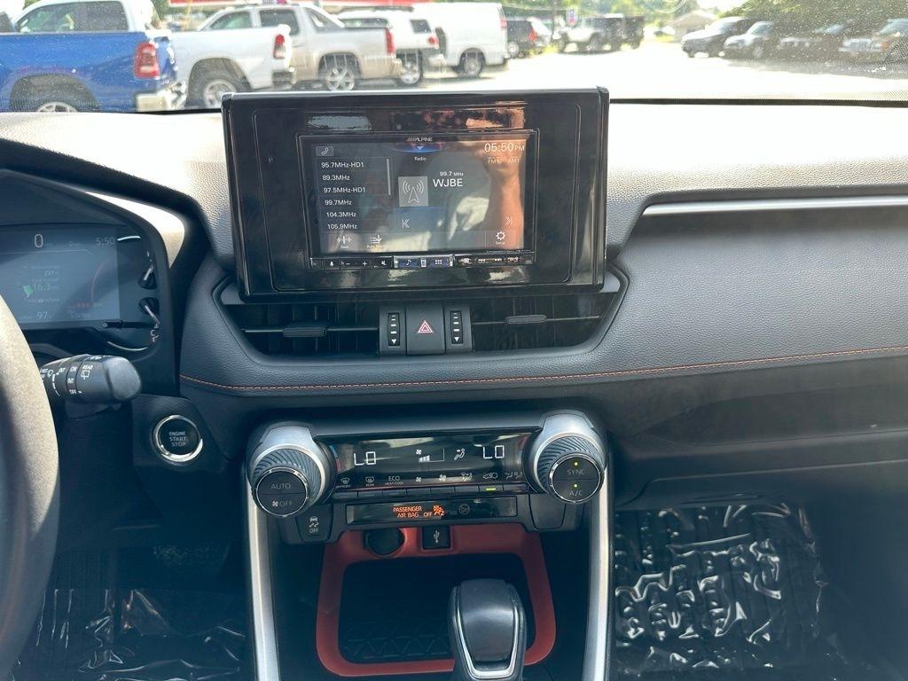 Toyota RAV4 Adventure AWD (Natl) 2022