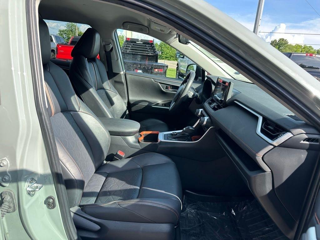 Toyota RAV4 Adventure AWD (Natl) 2022