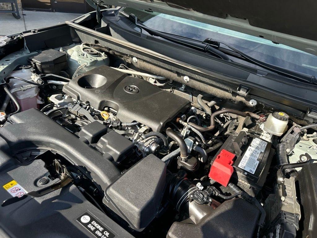 Toyota RAV4 Adventure AWD (Natl) 2022