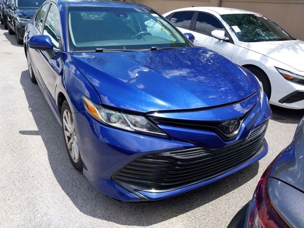 Toyota Camry XLE Auto (Natl) 2018
