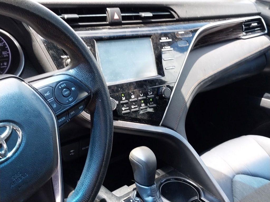 Toyota Camry XLE Auto (Natl) 2018