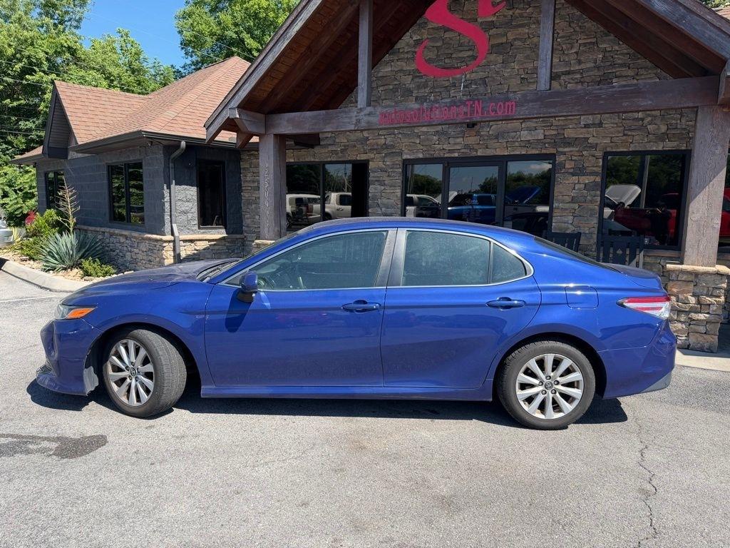 Toyota Camry XLE Auto (Natl) 2018