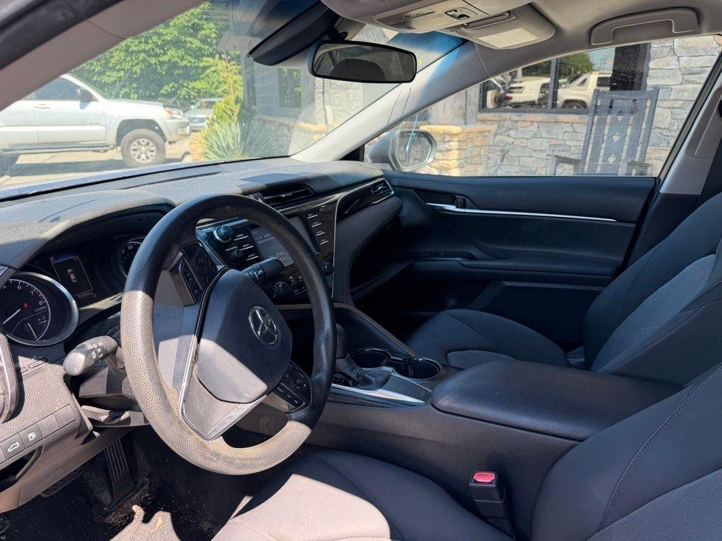 Toyota Camry XLE Auto (Natl) 2018