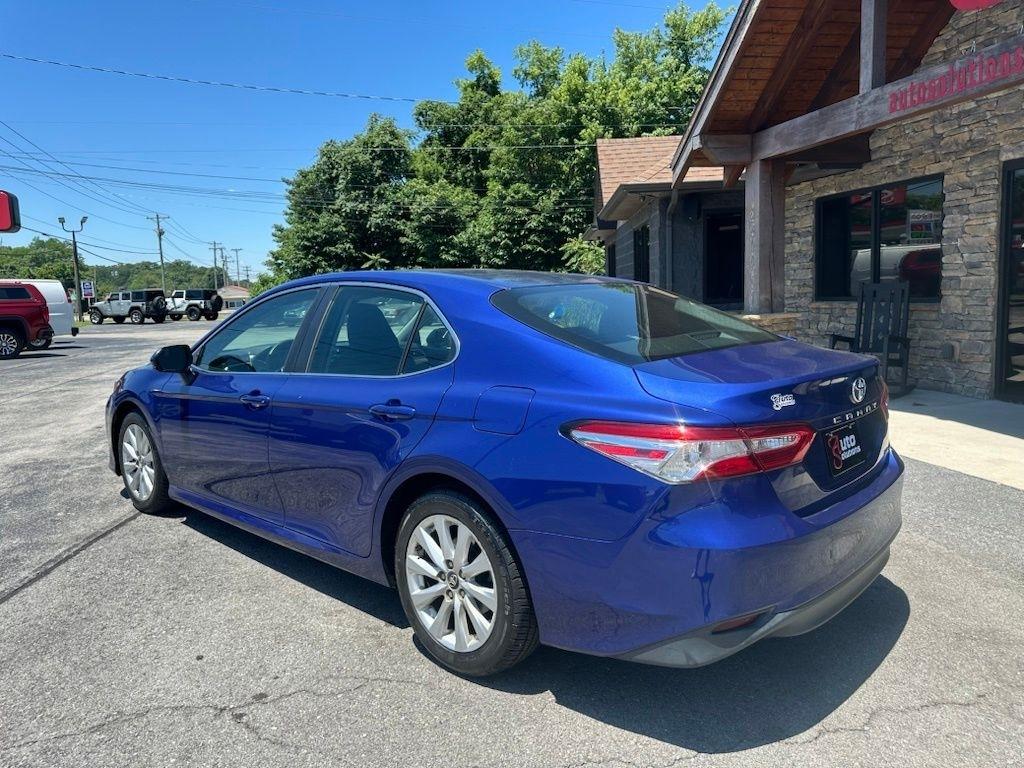 Toyota Camry XLE Auto (Natl) 2018