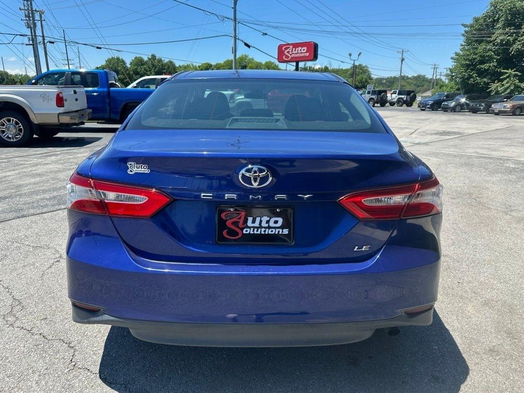 Toyota Camry XLE Auto (Natl) 2018