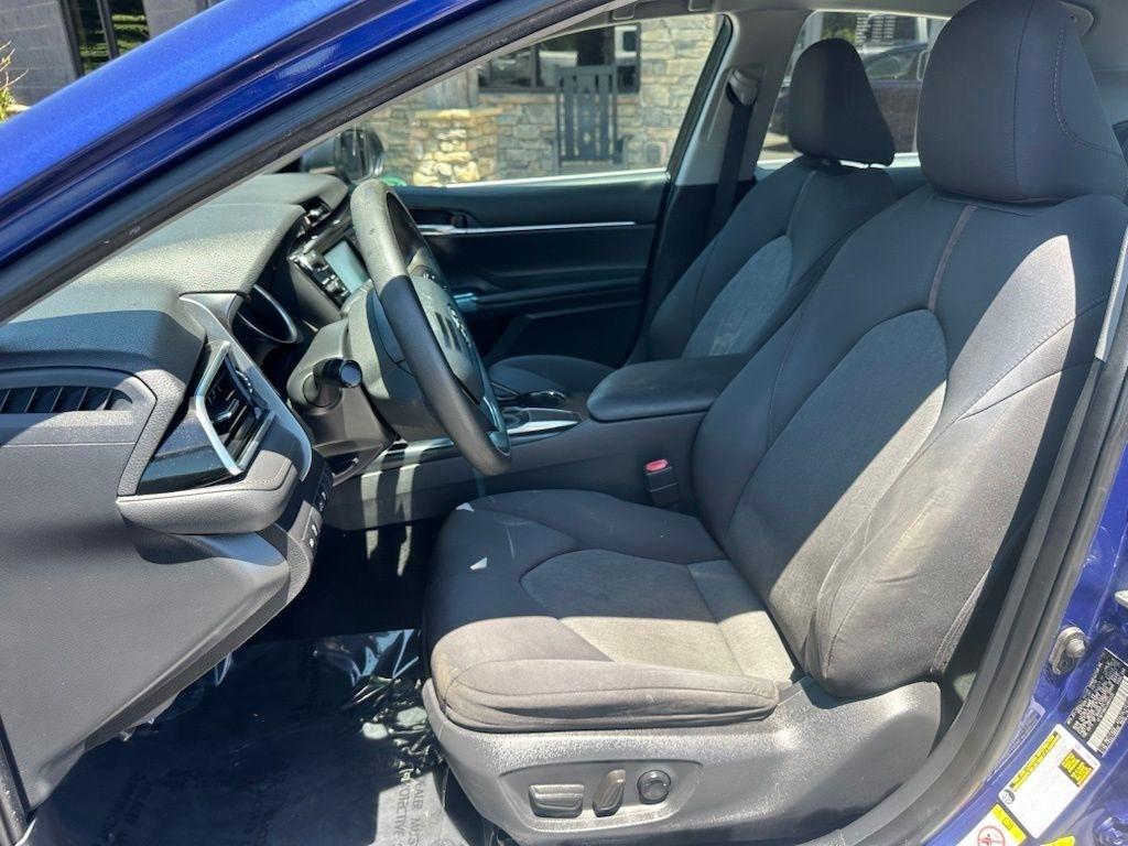 Toyota Camry XLE Auto (Natl) 2018