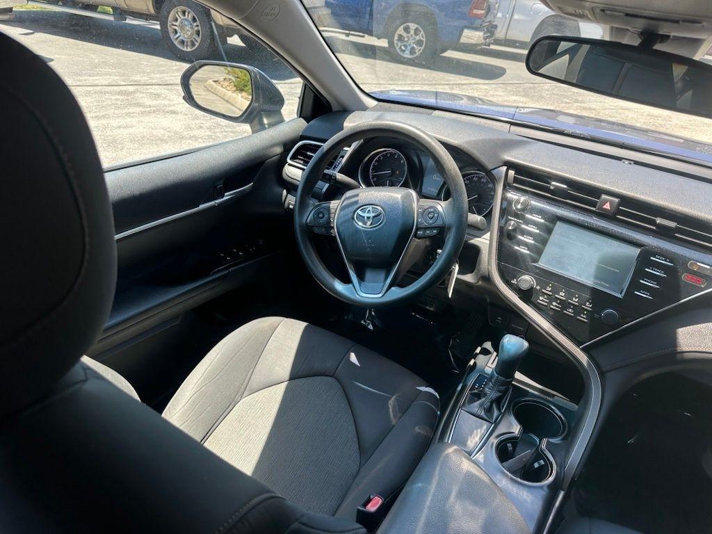 Toyota Camry XLE Auto (Natl) 2018