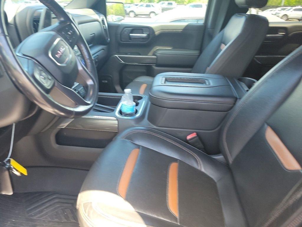 GMC Sierra 1500 4WD Crew Cab 157" AT4 2020