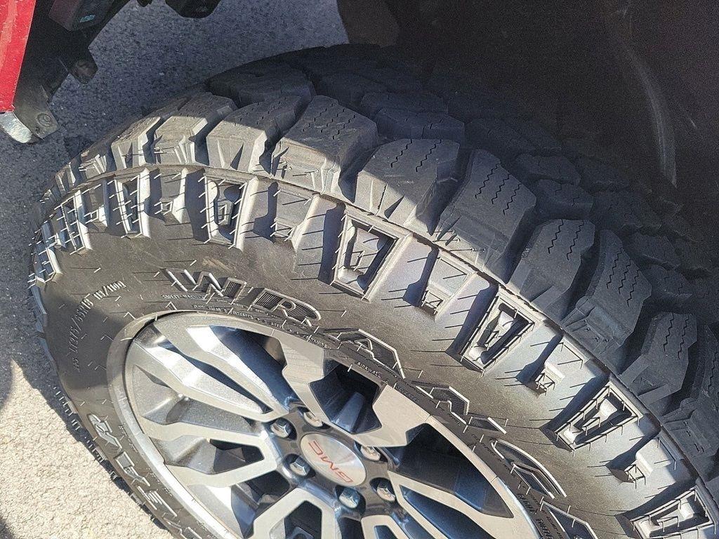 GMC Sierra 1500 4WD Crew Cab 157" AT4 2020