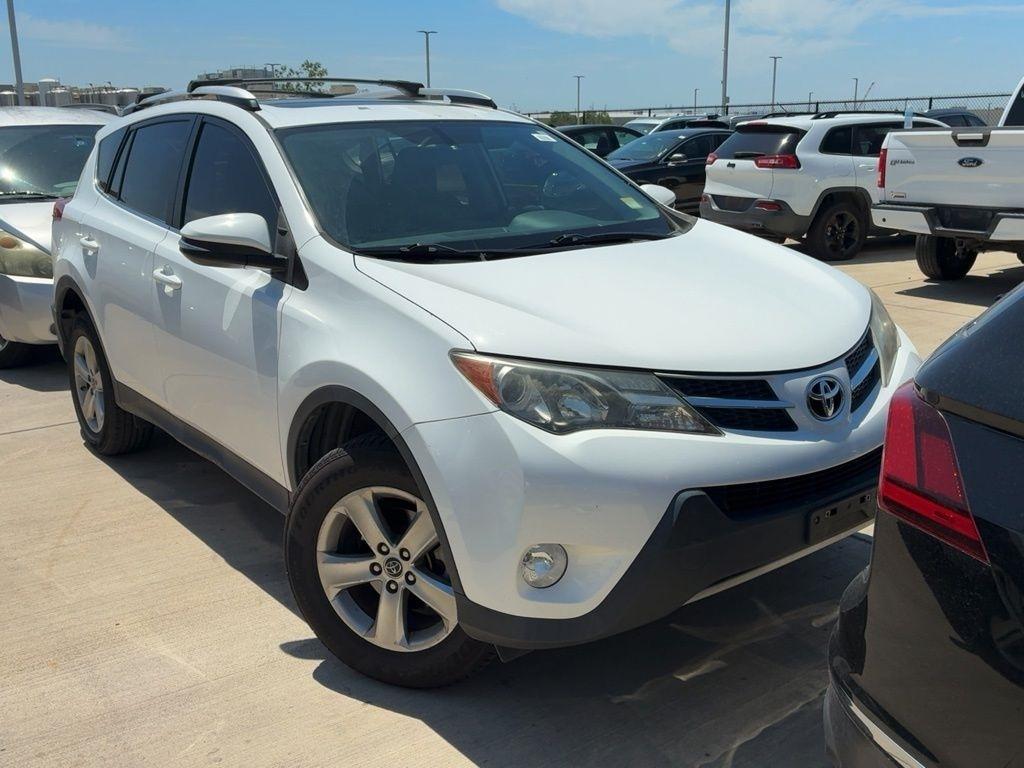 Toyota RAV4 FWD 4dr XLE (Natl) 2015
