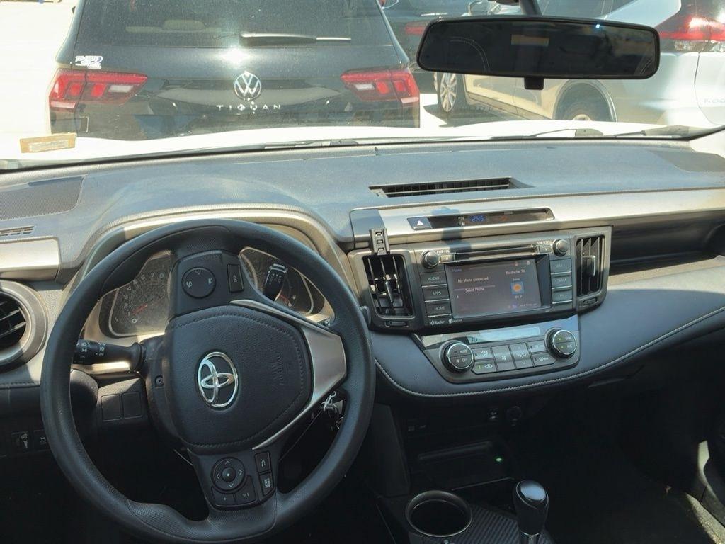 Toyota RAV4 FWD 4dr XLE (Natl) 2015