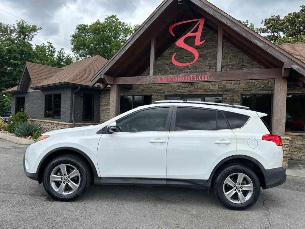 Toyota RAV4 FWD 4dr XLE (Natl) 2015