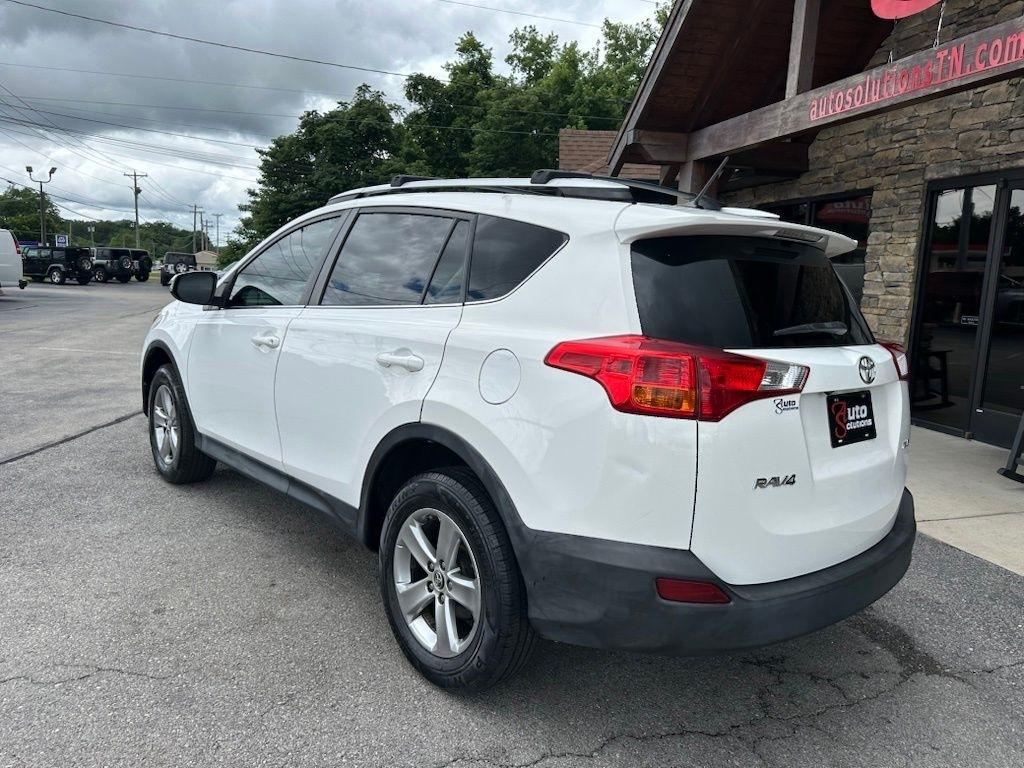 Toyota RAV4 FWD 4dr XLE (Natl) 2015