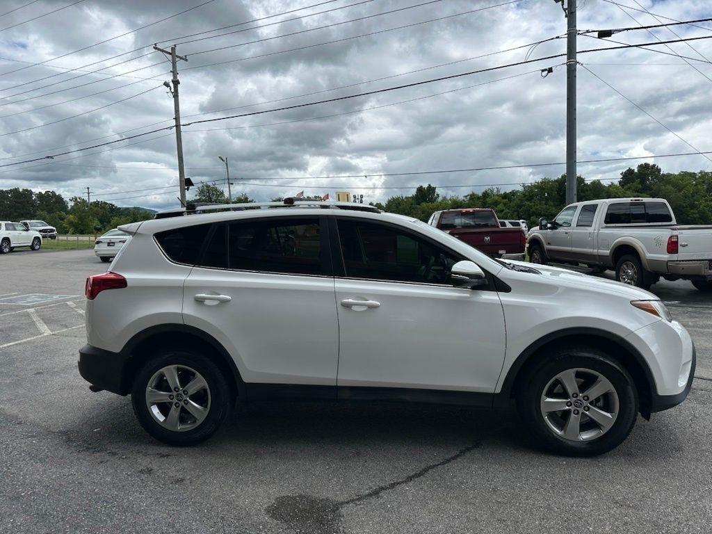 Toyota RAV4 FWD 4dr XLE (Natl) 2015