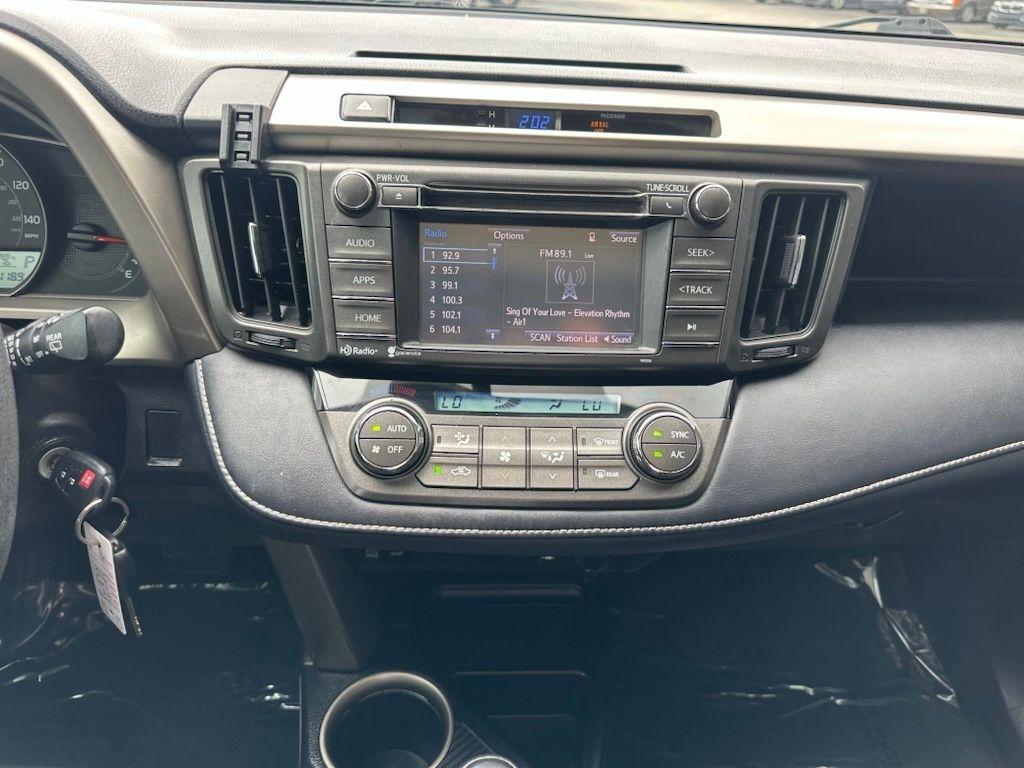 Toyota RAV4 FWD 4dr XLE (Natl) 2015