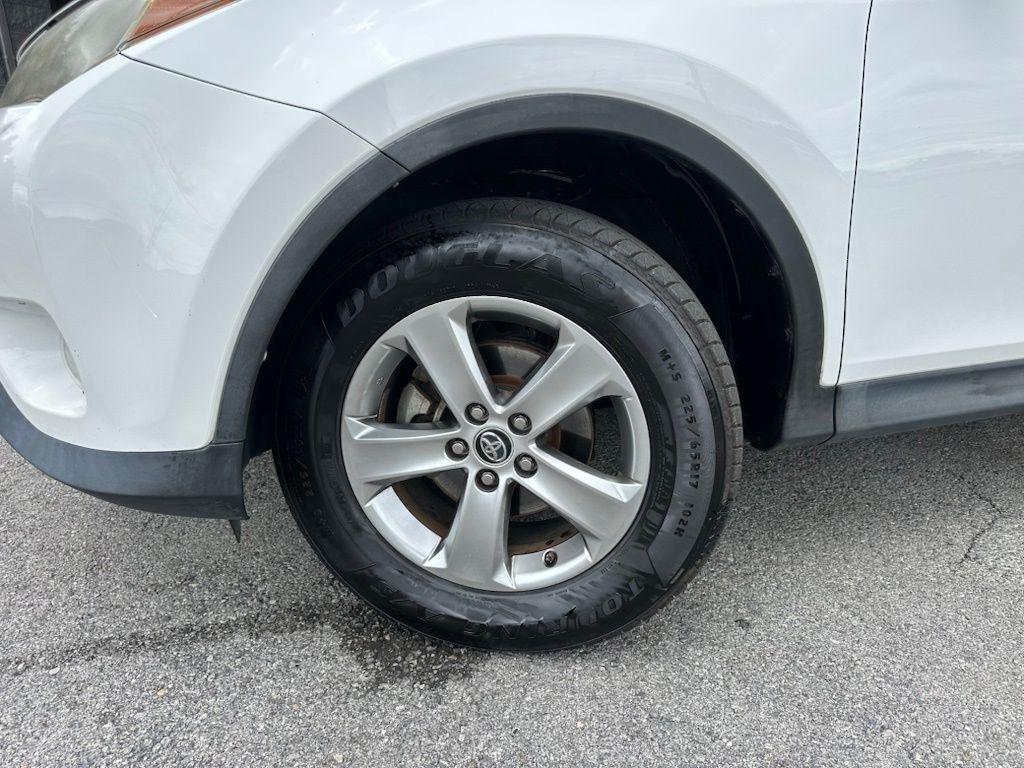 Toyota RAV4 FWD 4dr XLE (Natl) 2015