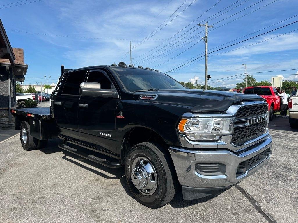 RAM 3500 Chassis Cab Tradesman 4WD Crew Cab 60" CA 172.4" WB 2019