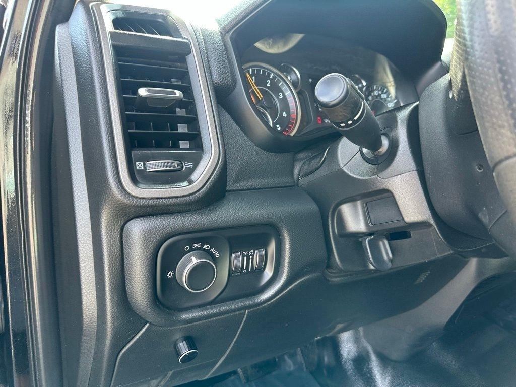 RAM 3500 Chassis Cab Tradesman 4WD Crew Cab 60" CA 172.4" WB 2019