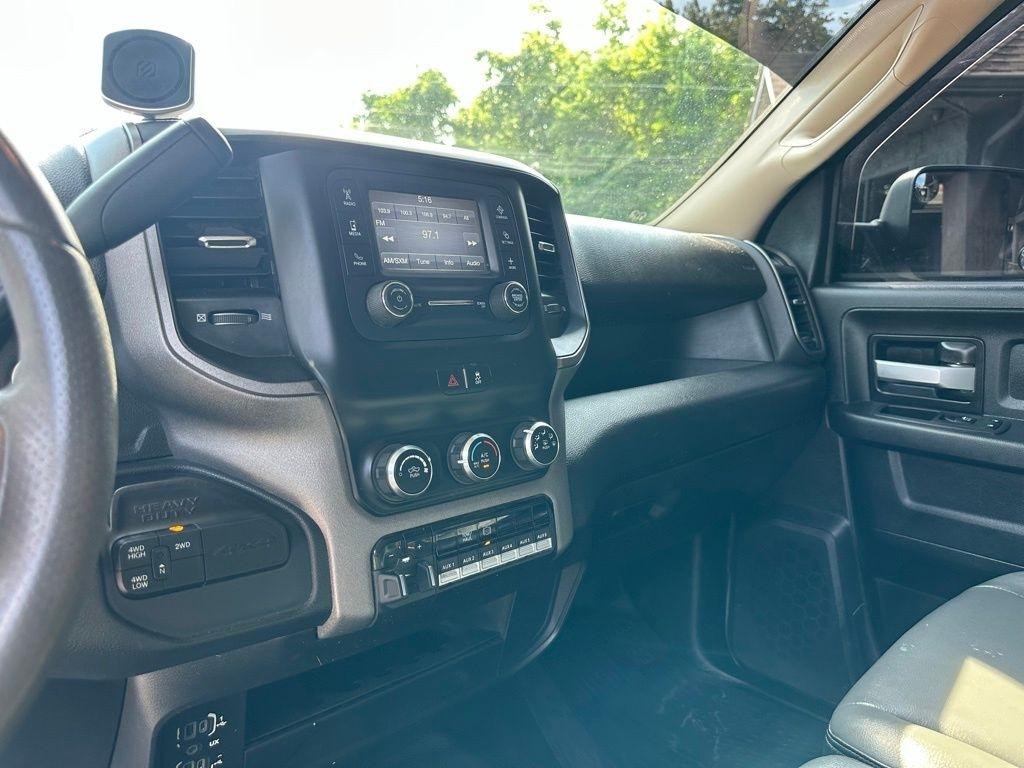 RAM 3500 Chassis Cab Tradesman 4WD Crew Cab 60" CA 172.4" WB 2019