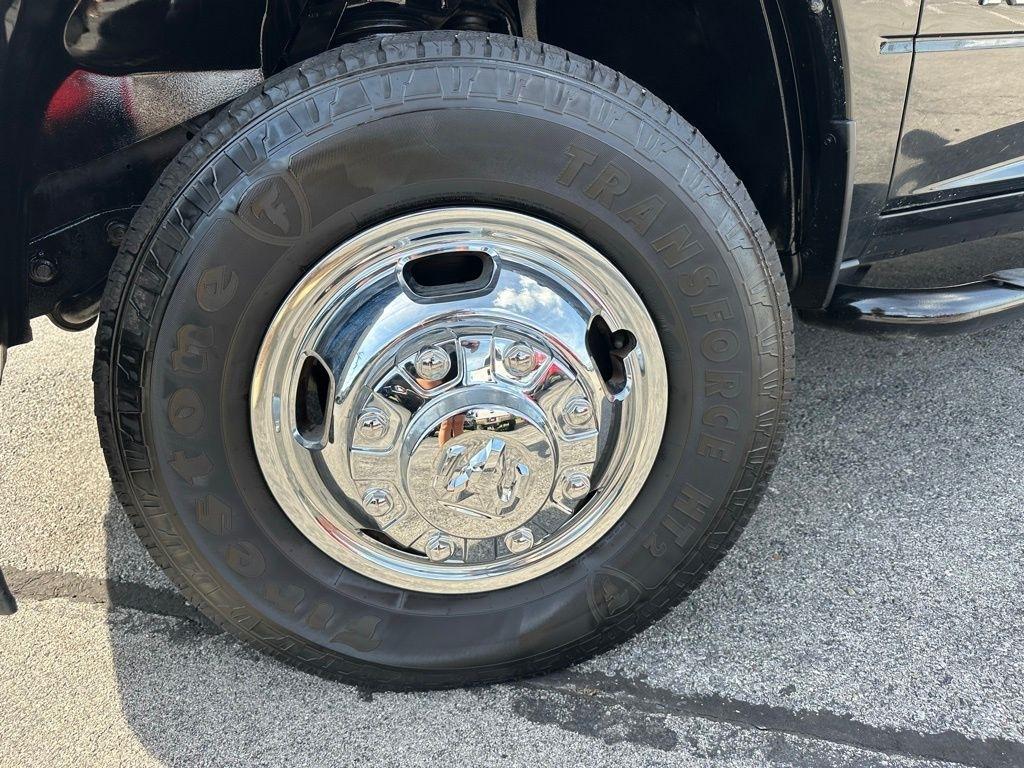 RAM 3500 Chassis Cab Tradesman 4WD Crew Cab 60" CA 172.4" WB 2019