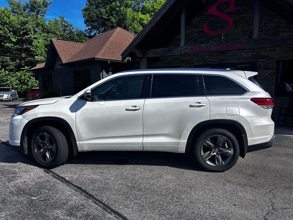 Toyota Highlander Limited V6 AWD (Natl) 2017