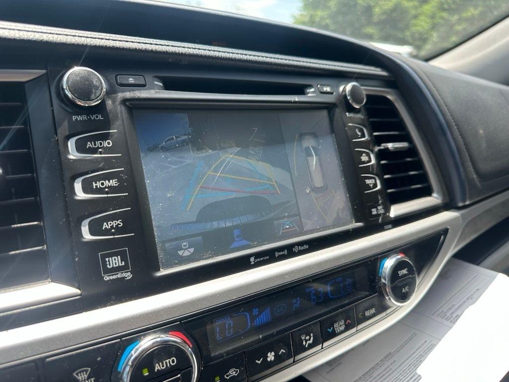 Toyota Highlander Limited V6 AWD (Natl) 2017