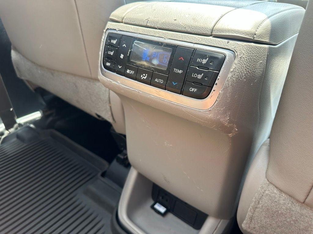 Toyota Highlander Limited V6 AWD (Natl) 2017
