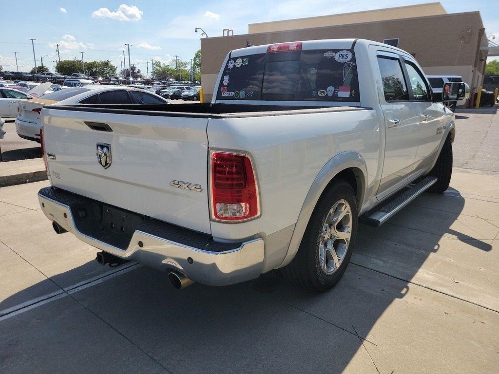 RAM 1500 4WD Crew Cab 140.5" Laramie 2013