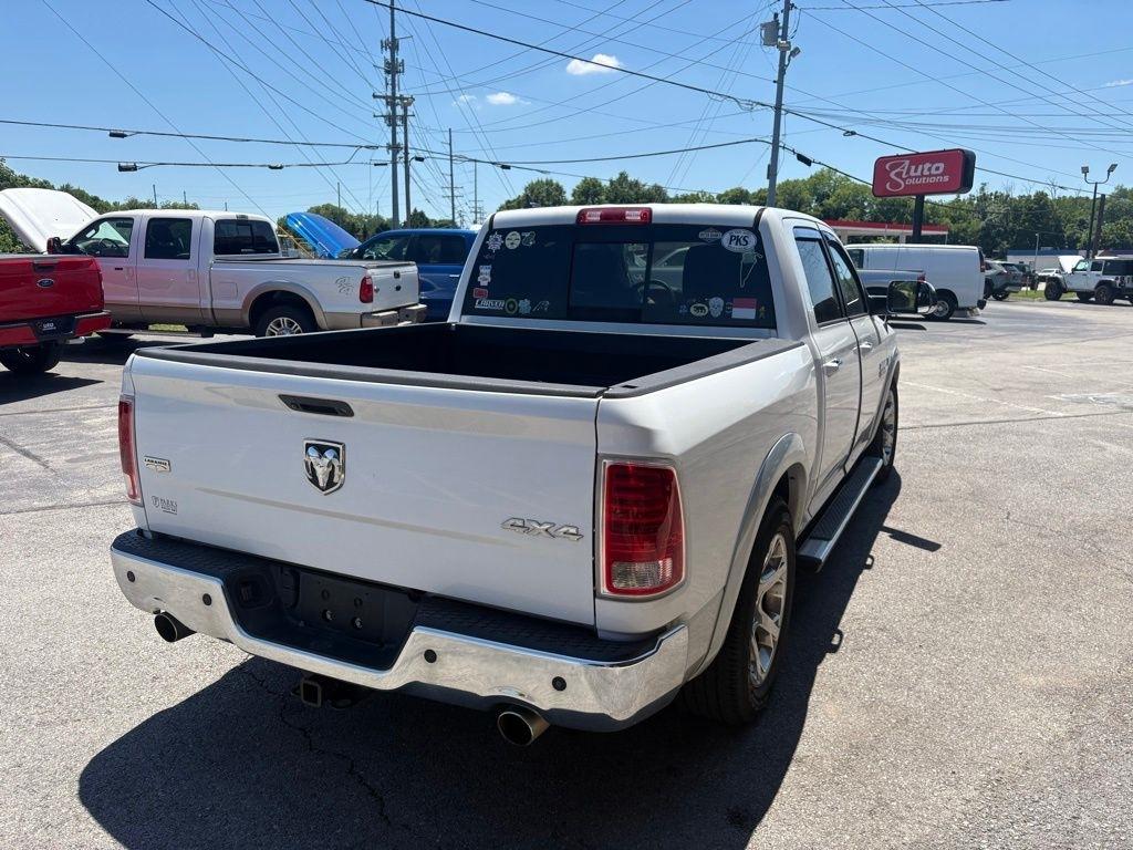 RAM 1500 4WD Crew Cab 140.5" Laramie 2013