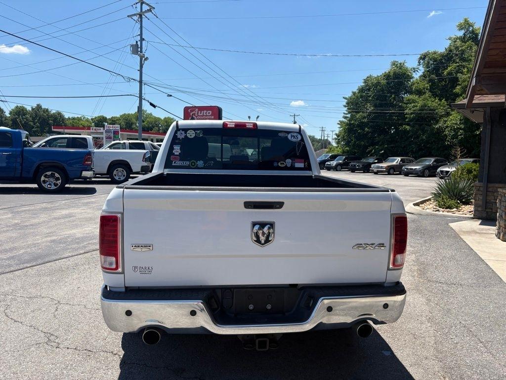 RAM 1500 4WD Crew Cab 140.5" Laramie 2013