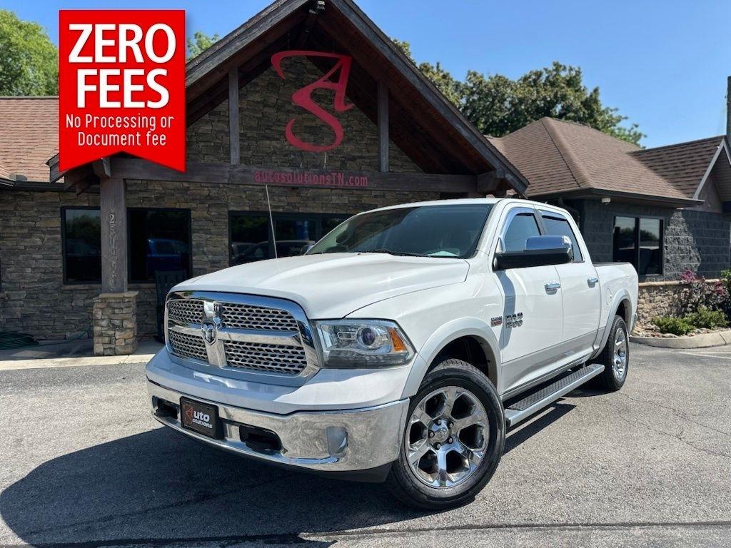 RAM 1500 4WD Crew Cab 140.5" Laramie 2013