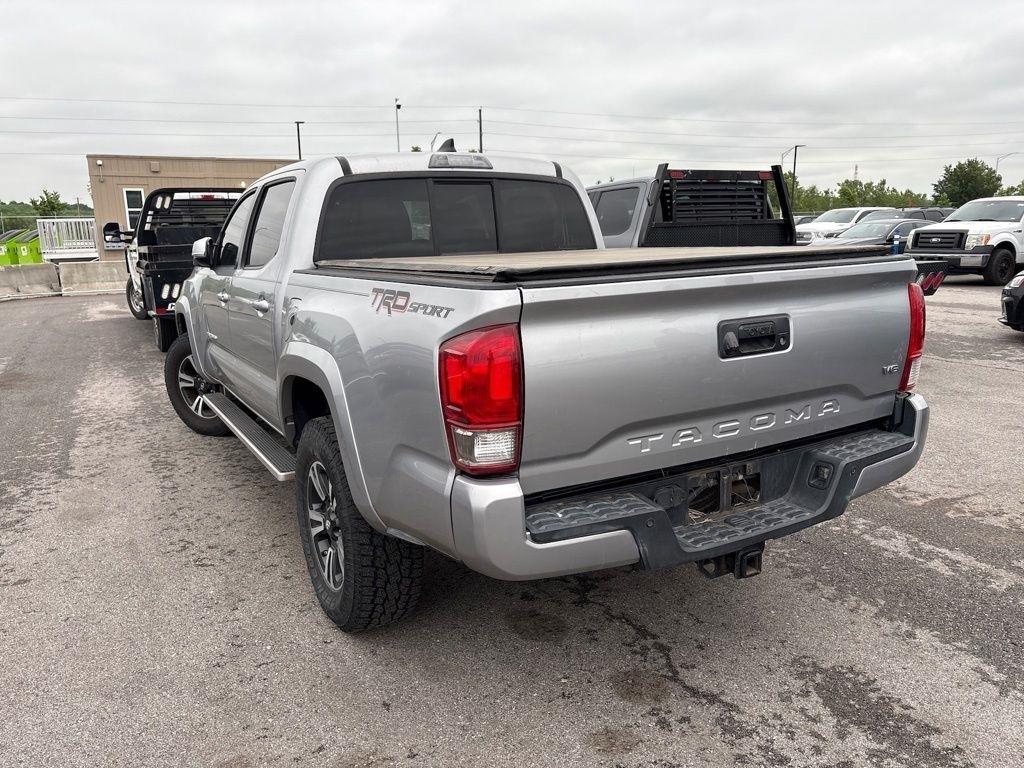 Toyota Tacoma 2WD Double Cab V6 AT TRD Off Road (Natl) 2016