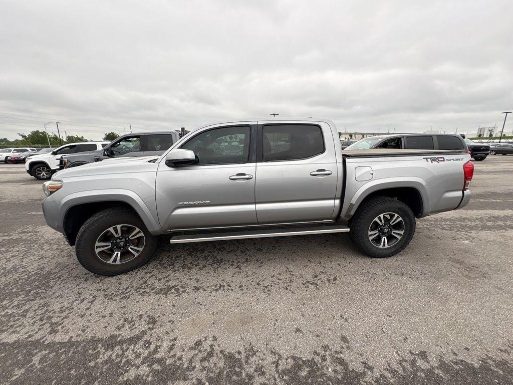 Toyota Tacoma 2WD Double Cab V6 AT TRD Off Road (Natl) 2016