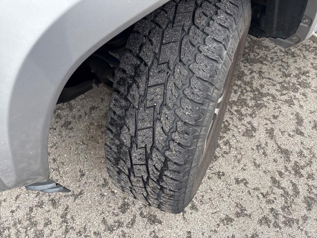 Toyota Tacoma 2WD Double Cab V6 AT TRD Off Road (Natl) 2016