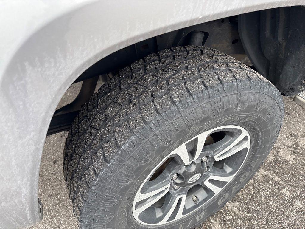 Toyota Tacoma 2WD Double Cab V6 AT TRD Off Road (Natl) 2016