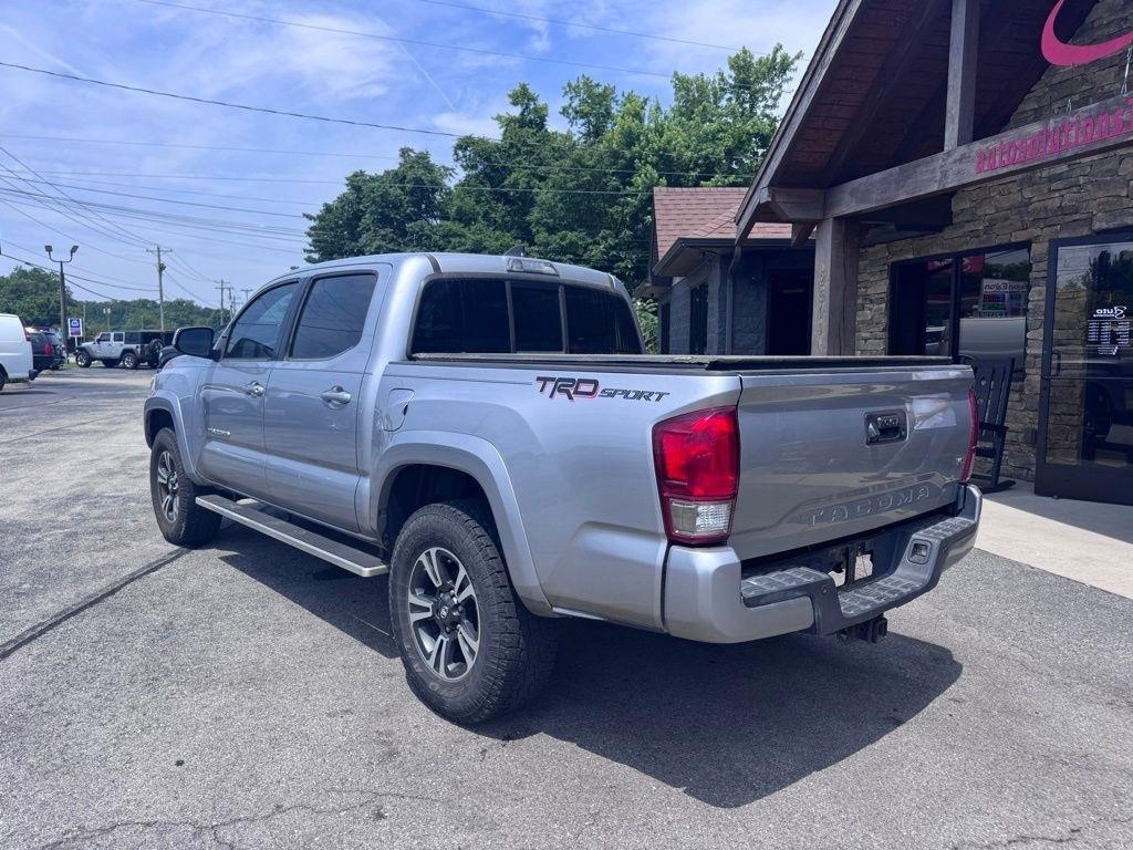 Toyota Tacoma 2WD Double Cab V6 AT TRD Off Road (Natl) 2016