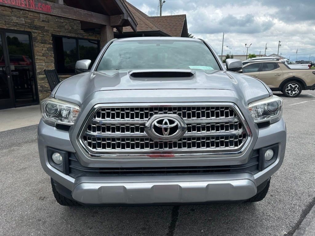Toyota Tacoma 2WD Double Cab V6 AT TRD Sport (Natl) 2016