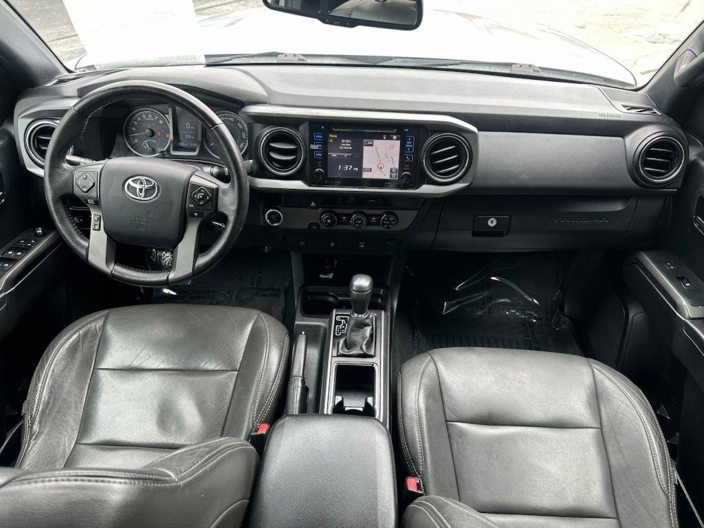 Toyota Tacoma 2WD Double Cab V6 AT TRD Sport (Natl) 2016