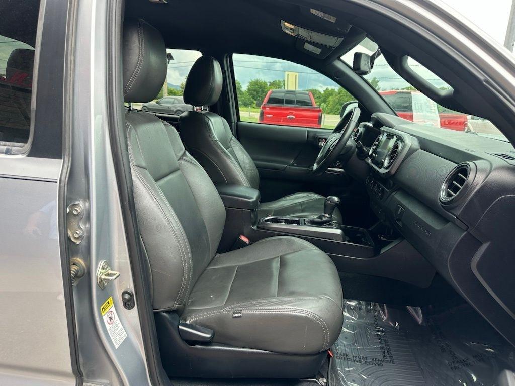 Toyota Tacoma 2WD Double Cab V6 AT TRD Sport (Natl) 2016