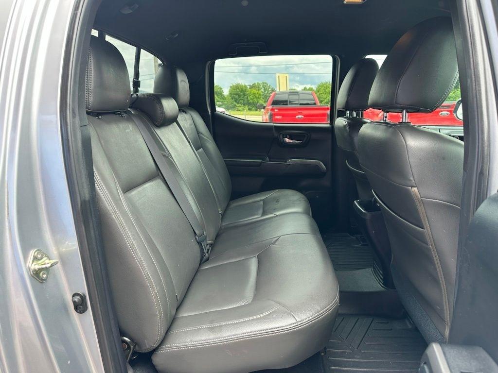Toyota Tacoma 2WD Double Cab V6 AT TRD Sport (Natl) 2016