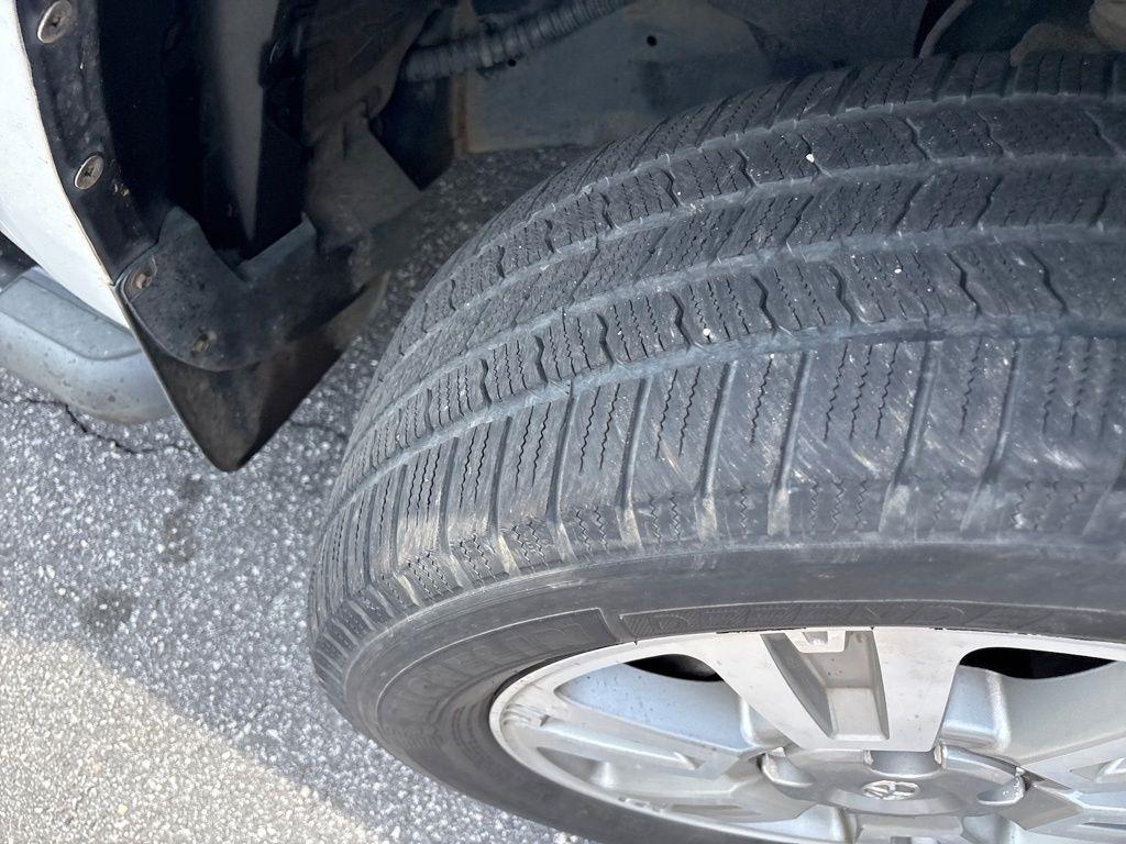 Toyota Tundra 4WD Truck CrewMax 5.7L V8 6-Spd AT Platinum (Natl) 2015