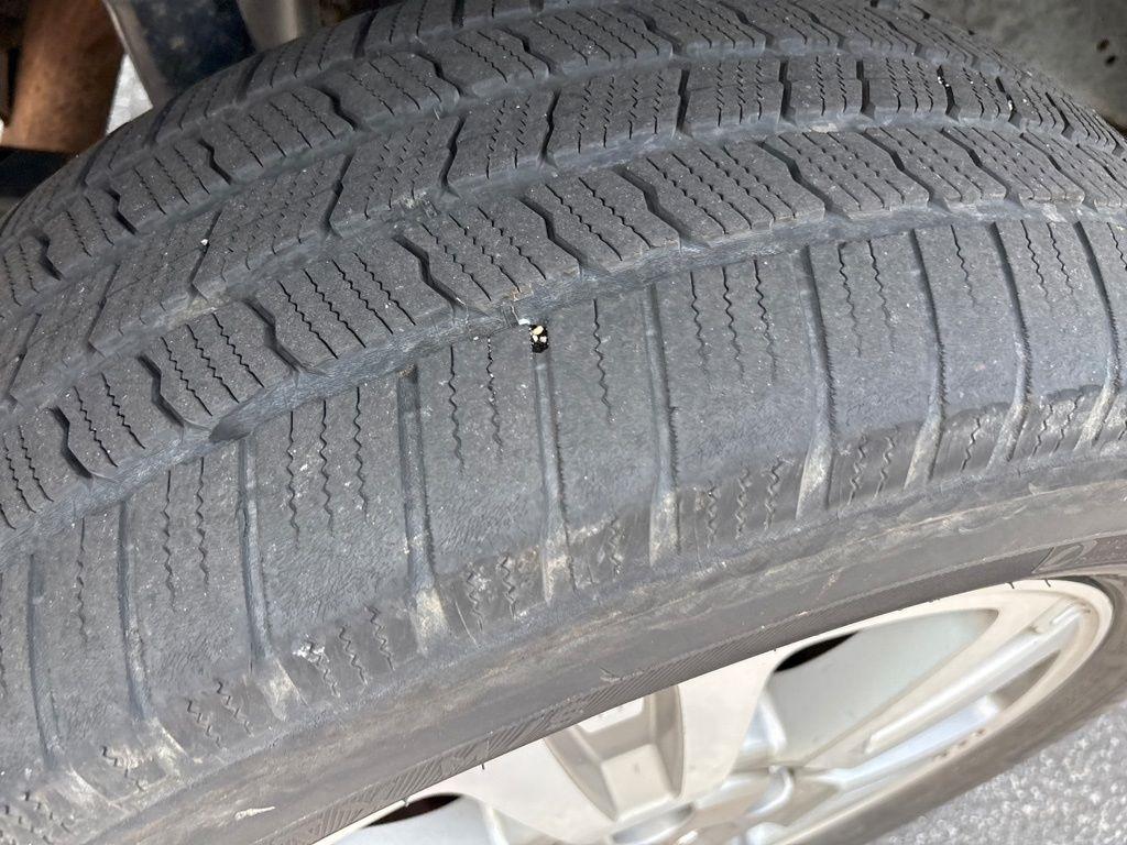 Toyota Tundra 4WD Truck CrewMax 5.7L V8 6-Spd AT Platinum (Natl) 2015