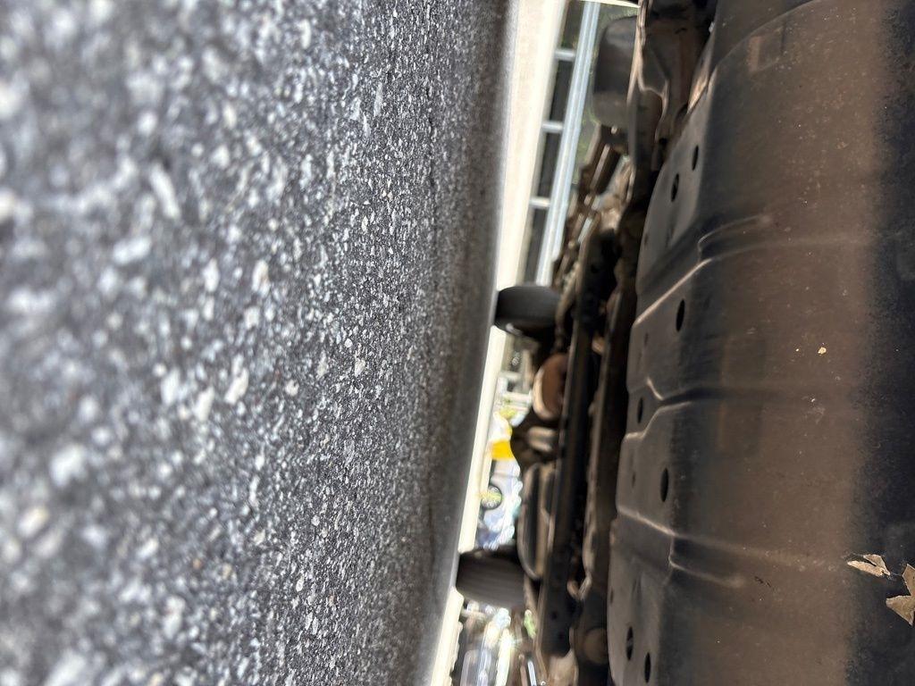 Toyota Tundra 4WD Truck CrewMax 5.7L V8 6-Spd AT Platinum (Natl) 2015