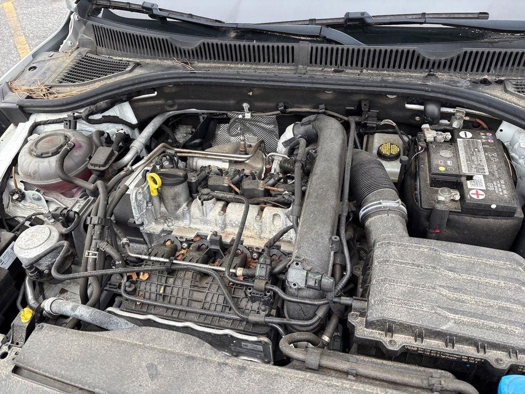 Volkswagen Jetta R-Line Auto w/SULEV 2020