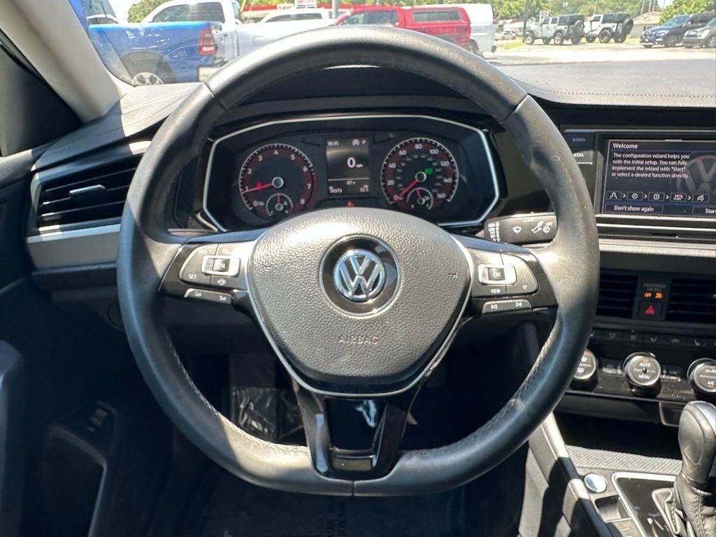 Volkswagen Jetta R-Line Auto w/SULEV 2020
