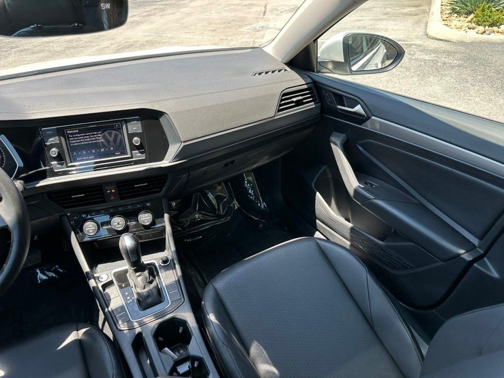 Volkswagen Jetta R-Line Auto w/SULEV 2020